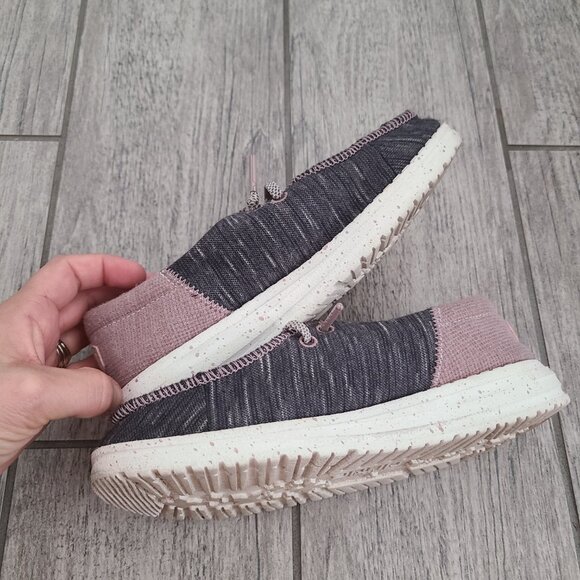 Hey Dude Wendy Girl Youth Jersey Shoes Charcoal & Pink Size Y2 / EU 34 - Picture 7 of 11